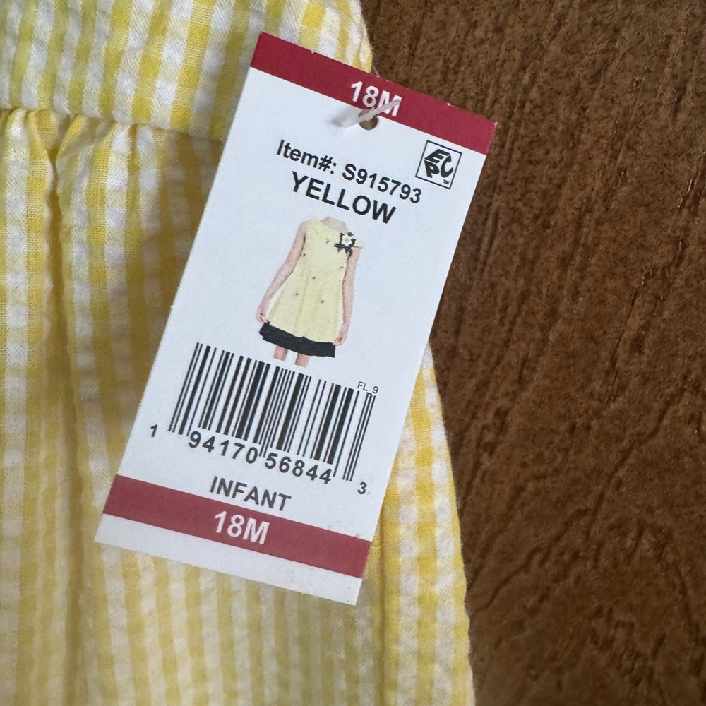 NWT Infant seer sucker dress. Adorable summer design! - Picture 3 of 3